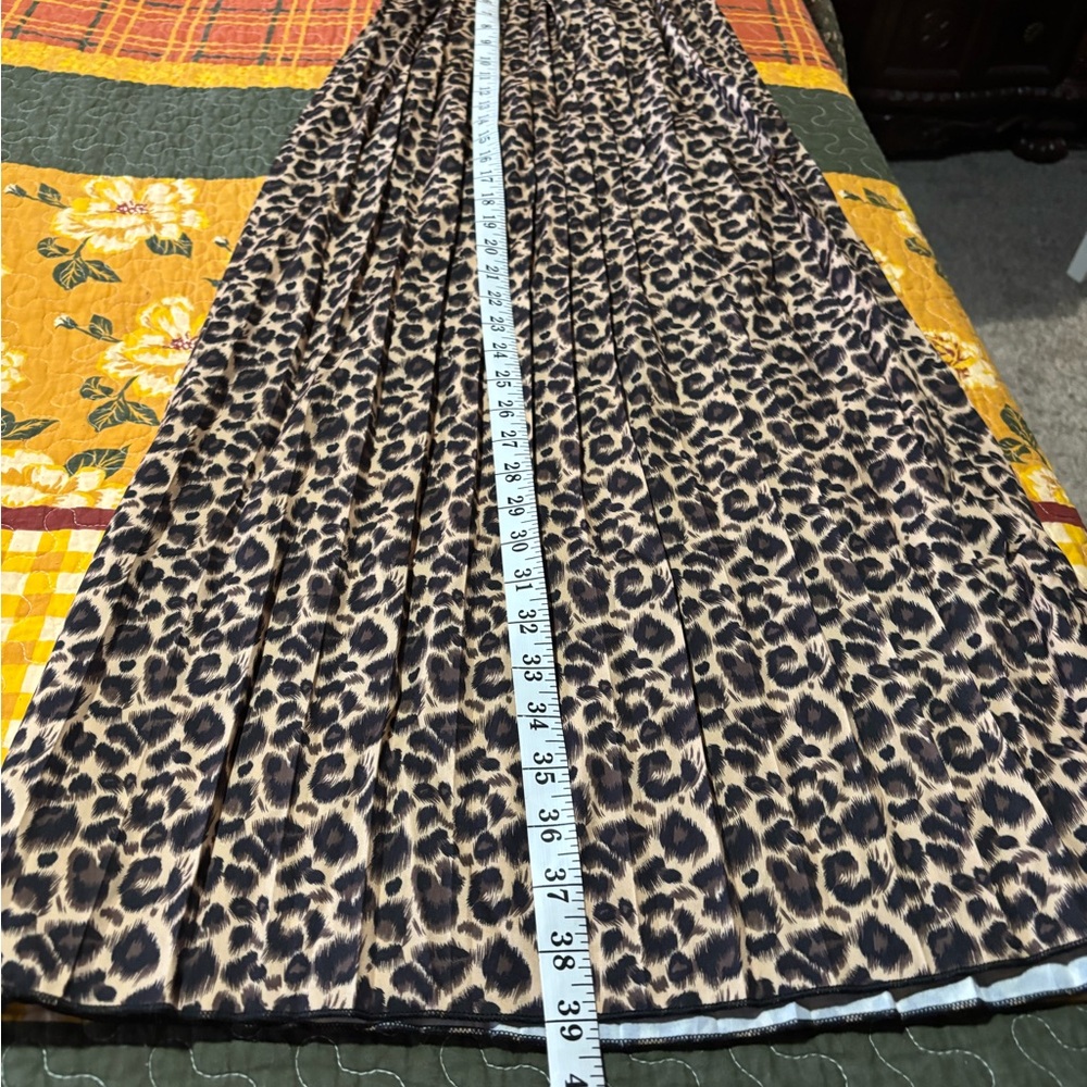Leopard Print Women's Skirt - Picture 8 of 8